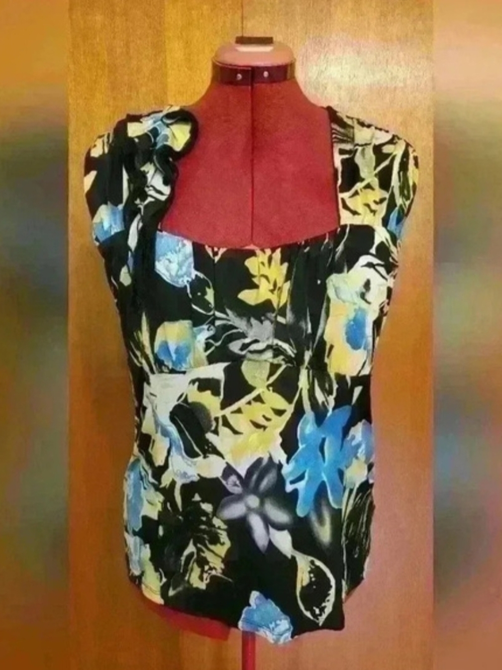 Black Floral Ruffle-Shoulder Camisole with Yellow & Blue Print, Size L. - Picture 2 of 6